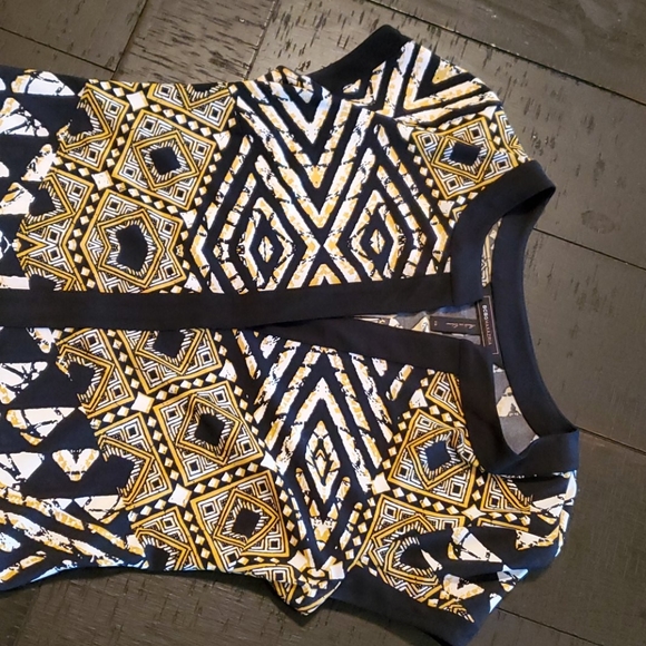 BCBGMaxAzria mini dress - Picture 3 of 4